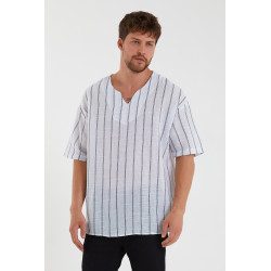 Erkek Beyaz Açık V Yaka Oversize Kısa Kollu Çizgili Gömlek